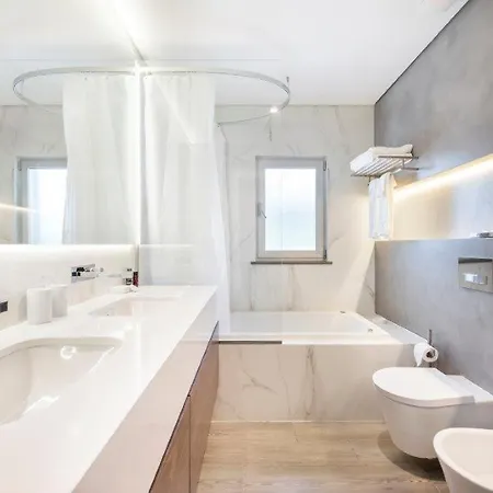 Vale Do Garrao Sleeps 8 With Pool Air Con And Wifi ヴィラ *